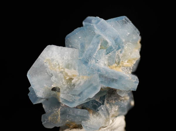 Vorobyevite from Afghanistan